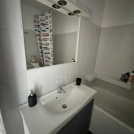 Ostoja Metro Brodno Appartement Warschau