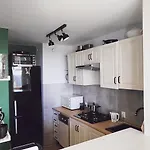 Ostoja Metro Brodno Apartmán Varšava