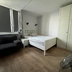 Ostoja Metro Brodno Apartmán