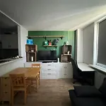 Ostoja Metro Brodno Apartmán