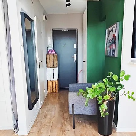Ostoja Metro Brodno Apartmán Varšava