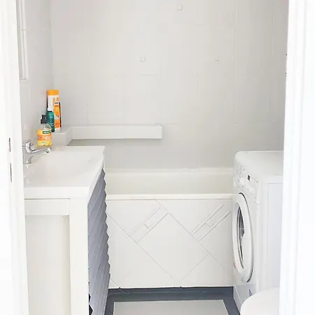 Ostoja Metro Brodno *