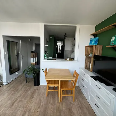 Apartment Ostoja Metro Brodno Warsaw