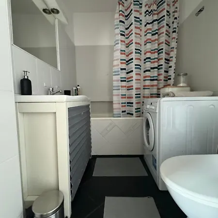 Ostoja Metro Brodno Apartmán Varšava