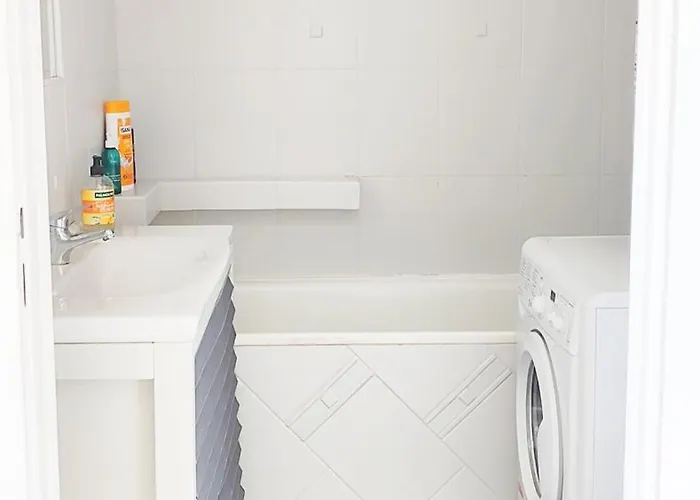 Ostoja Metro Brodno *